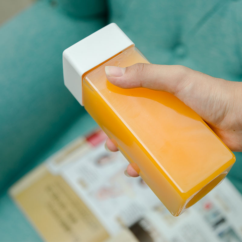 plastic bottles,recycling bottles-sagreen