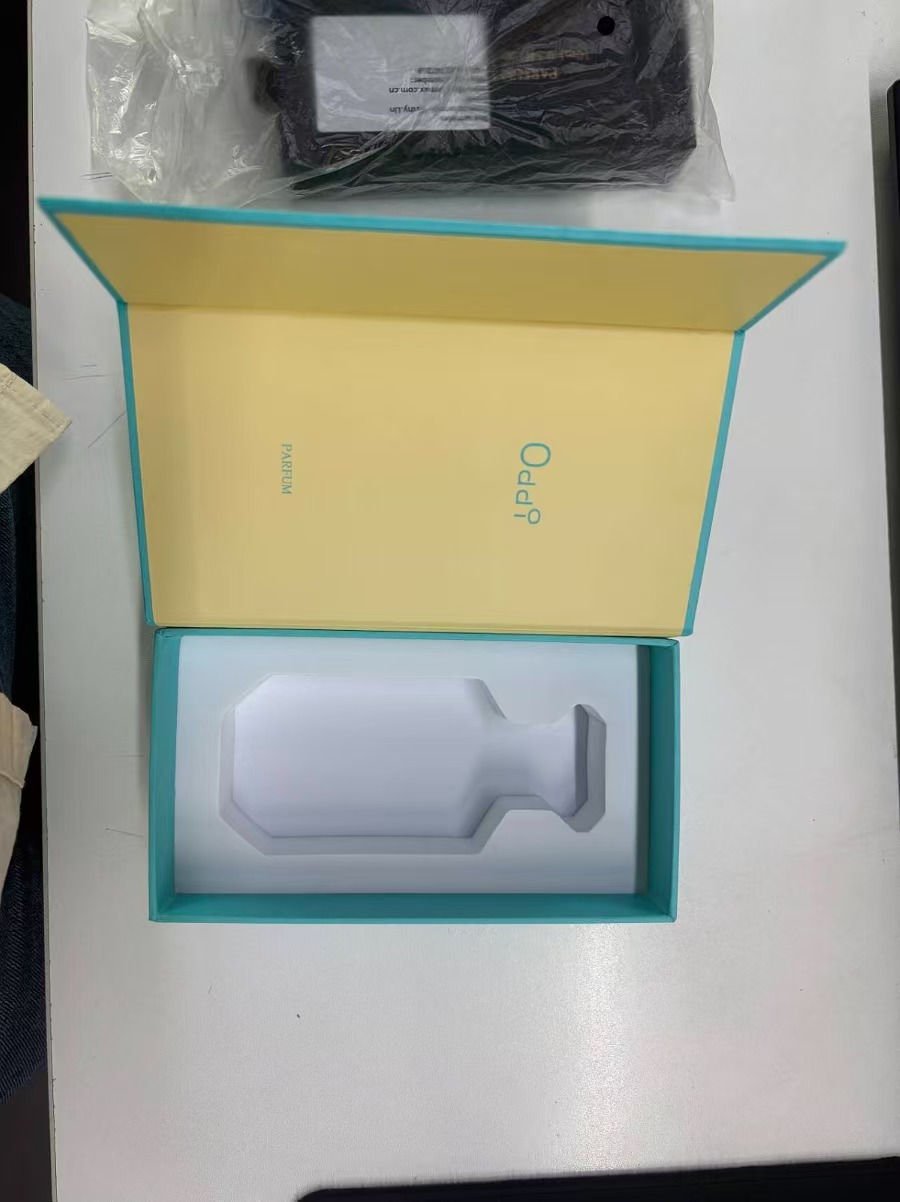 Luxury Gift Boxes: The Gap Between Screen and Reality?